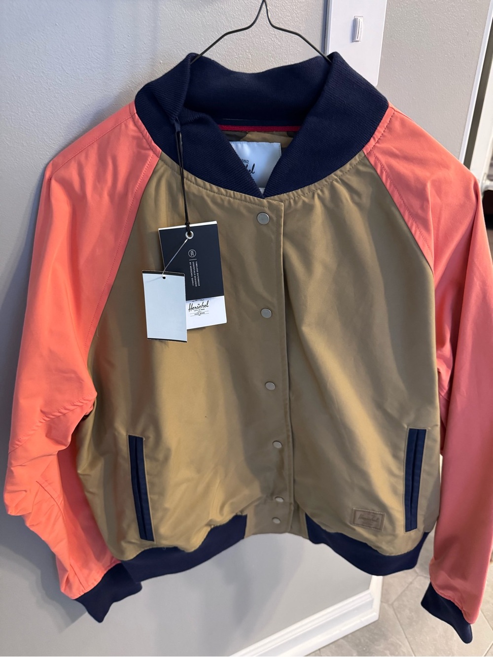 Herschel Colorblock Bomber Jacket in Tan, Navy & Georgia Peach (women’s XL NWT)